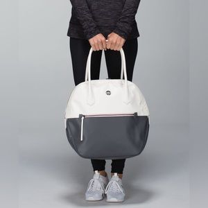 Lululemon Happy Hatha Hour Bag